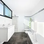 Chez Jennifer - Luxueuse D'architecte Avec Piscine Privee Villevieille